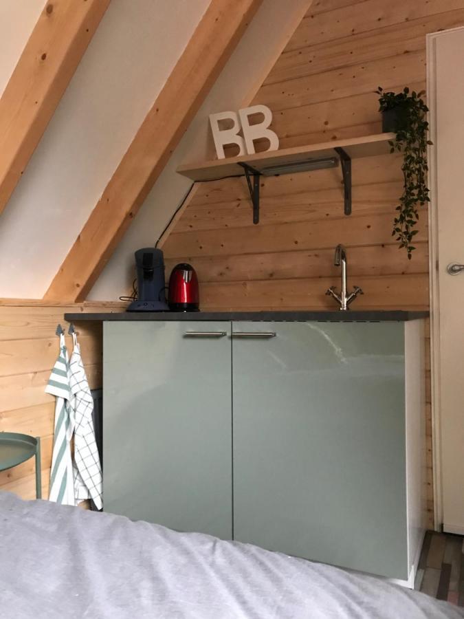T' Hogeland Ainrom Bed & Breakfast Eenrum Bagian luar foto